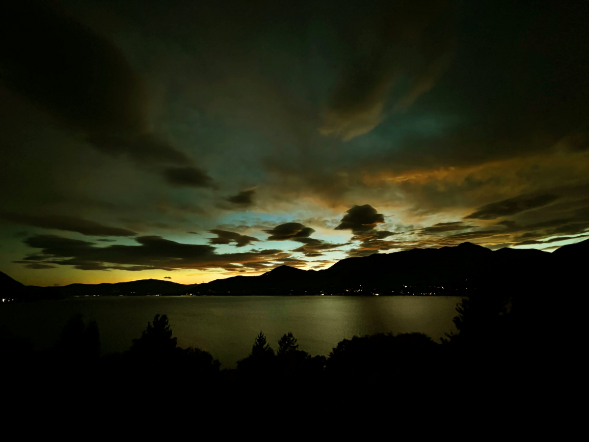 view at night 4000×3000